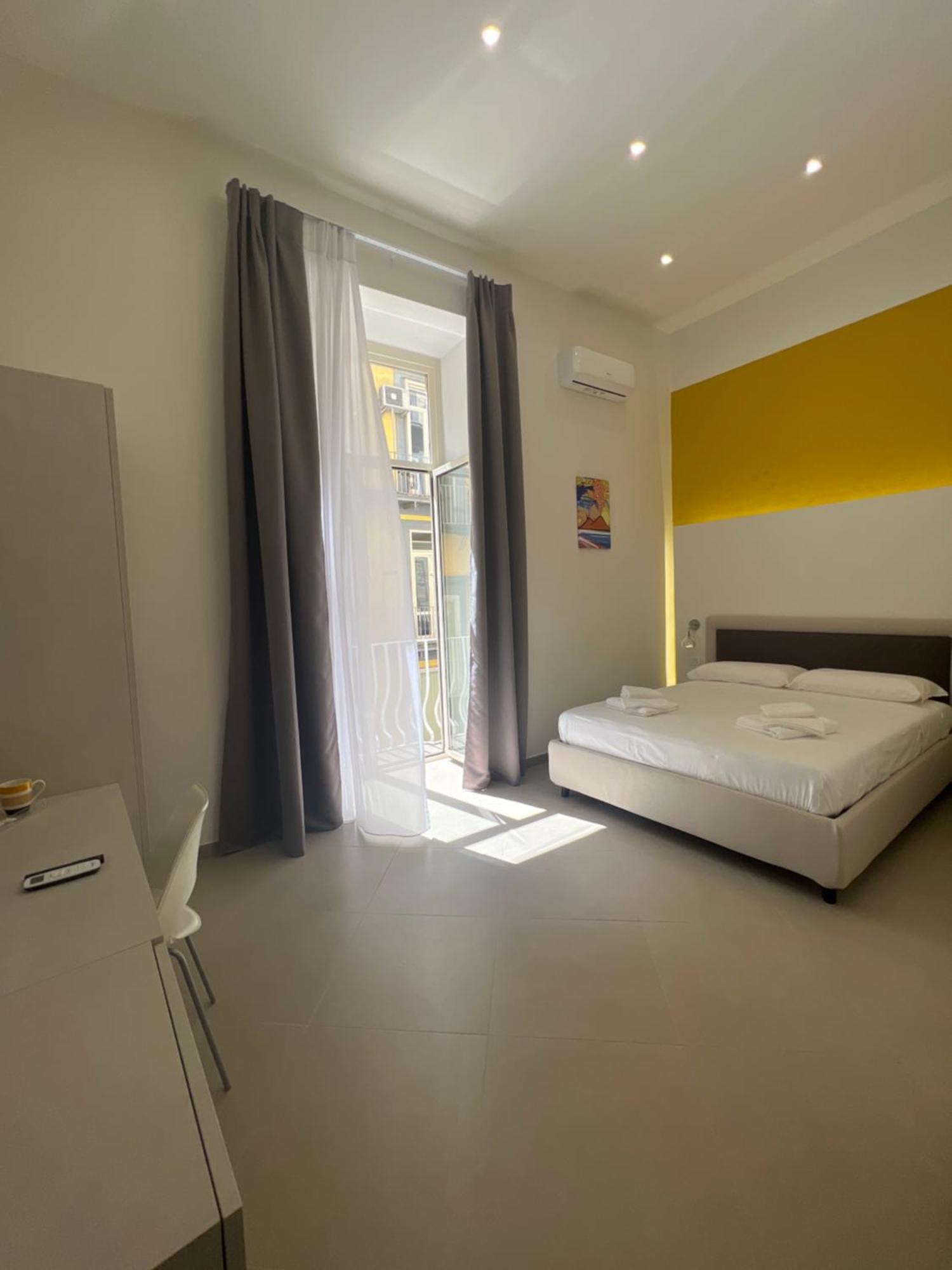 Hotel Dimora Chiaia 209 Neapol Zewnętrze zdjęcie
